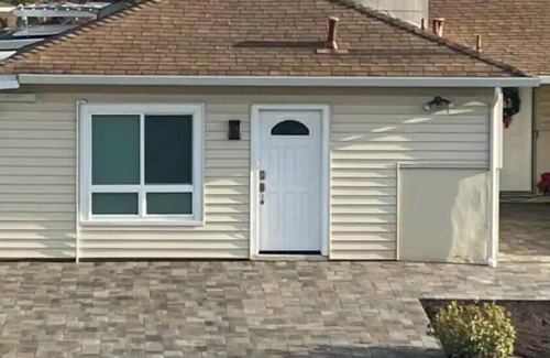 South San Mateo Apartamento | A Comfortable & Private Guest House