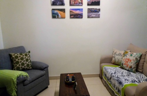 Nadur Apartamento | Un acogedor, moderno, apartamento de lujo.