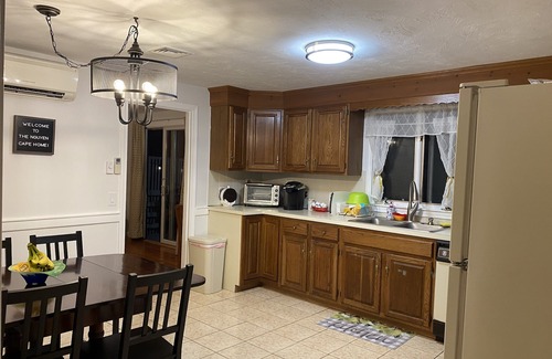 West Yarmouth Casa | A Cozy Cape house steps to Restaurants & Beaches ~1.4 miles down scenic roads