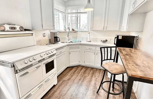 South Redondo Cabaña | Acogedora casita cerca a la playa y restaurantes.