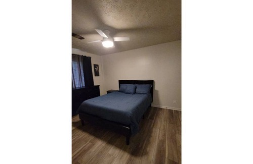 Jonesboro Casa | A Cozy Modern Country Stay 3/2