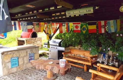 La Calera Casa | Una experiencia diferente en un avión perdido en el bosque colombiano.