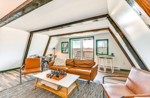 Stamford Cabina | A-Frame Catskills Cabin w/ Scenic Views + Hot Tub!