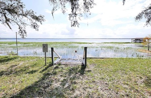 Vacation Village Casa | A-Frame Cottage w/Lake Access! Near Disney & NTC