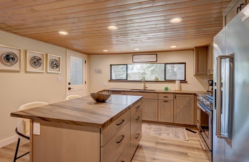 Ridgewood Casa | Acogedora chimenea de leña, con gran terraza y sala de juegos con mesa de billar