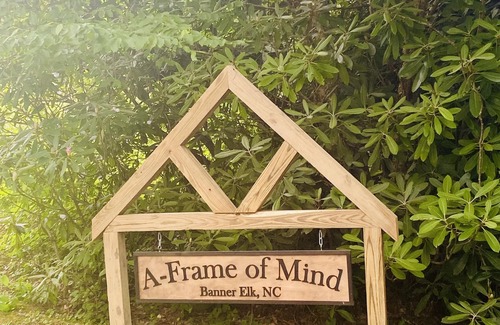 Banner Elk Cabina | Location! Cozy & Squeaky Clean! Book Fall&Winter at Banner Elk's Favorite Cabin!