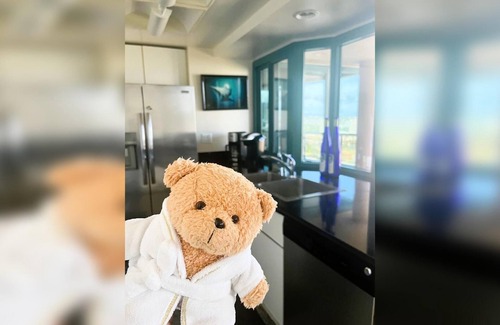 McCully - Moiliili Condominio | Una galería de vistas y arte en Waikiki