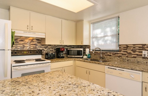 Ilexhurst Casa | A Getaway Retreat A 2/2 Pet Friendly