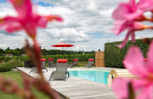 Saint-Mariens Casa | Una casa rural llamada La Grange, con jardín, zona de barbacoa y piscina
