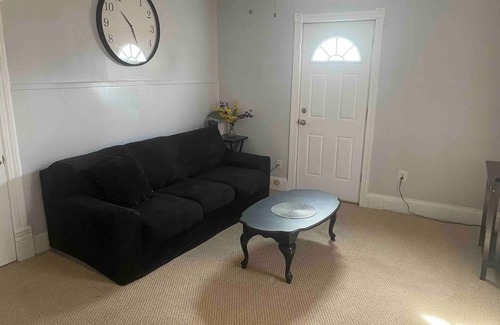 Del Ray Casa | A Hidden Gem in the Heart of ALX