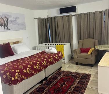 Faerie Glen Casa | A Home in Faerie Glen near Sun Bet Arena