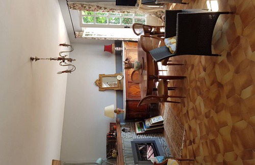 Santa-Maria-Poggio Villa | Una casa balcón de la chataigneraie.