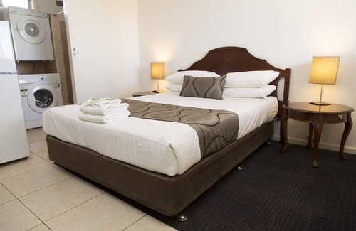 Griffith Hotel | A line Motel