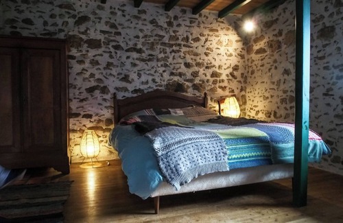 Vayres Otro | Vrbo Property