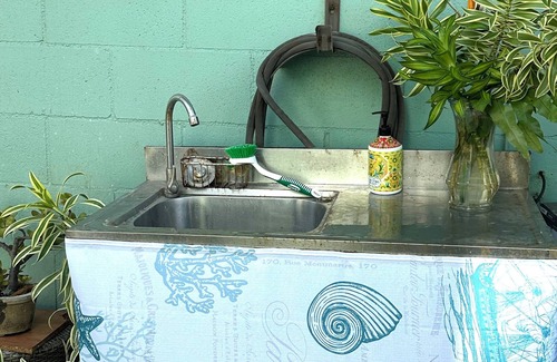 Kahuku Casa | A little piece of Aloha at our North Shore Tiny Hale
