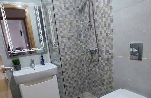 Les Jardins de l'Aouina Apartamento | A Louer par Nuitée Apparemment Meublé Neuve