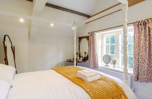 Leadenham Cabaña | 2 bedroom accommodation in Leadenham