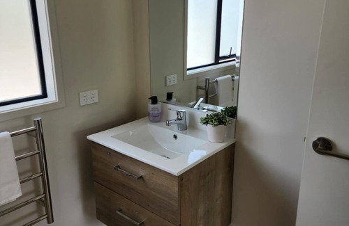 Kerikeri Cama Y Desayuno | A lovely tidy flat close to town centre