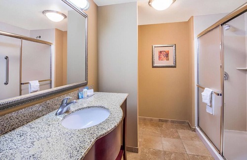 South Oklahoma City Casa | A Luxuriously Relaxing Staycation w/ Free WiFi!