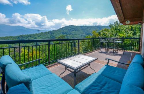 Chalet Village Villa | A Million Dollar View