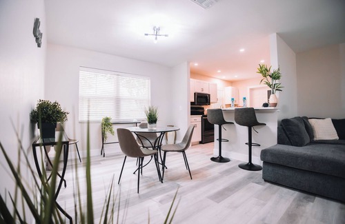 Shore Acre Heights Casa | A Modern Beach Concept - Re:Treat 408