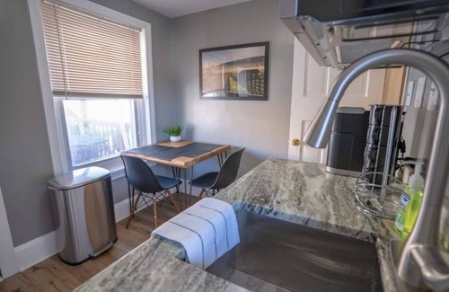 West Chester Apartamento | A Moderns Space Downtown