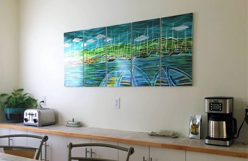 Munjoy Hill Apartamento | A Peaceful Oasis on Munjoy Hill: 1st flr 3BR + parking