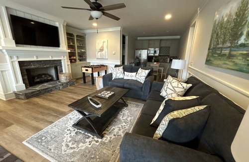 Lake Oconee Casa | A Perfect Sunset Cottage on Lake Oconee!