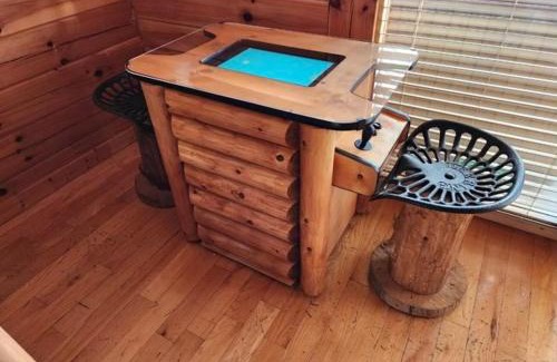 Gatlinburg - Pigeon Forge Casa | A Piece of Heaven is a Wonderful Dog-Friendly 2 Bedroom Cabin in Starr Crest Resort!