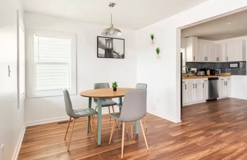 Birmingham Casa | A Place to Esape too