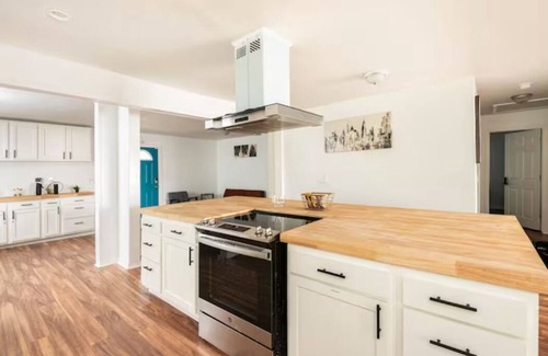 Birmingham Casa | A Place to Esape too