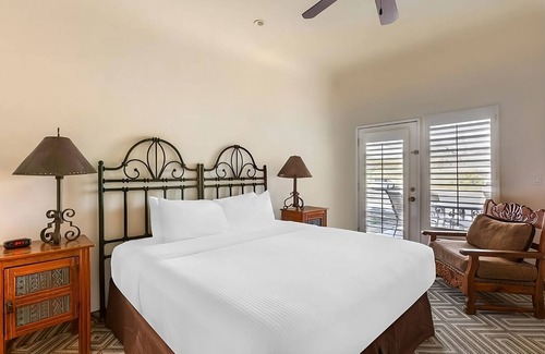 Cave Creek Hotel | A Place You'll Surely Enjoy! Outdoor Pool, Full Kitchen, Free Parking!