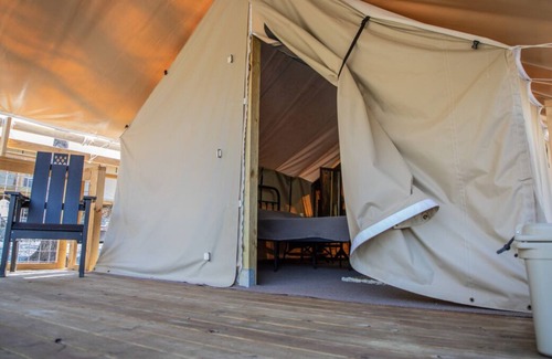 Saluda Cabina | A Place You'll Surely Enjoy! Short Drive to Little Bradley Falls, Pet-Friendly