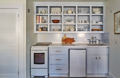 Stonington Apartamento | A quintessential New England experience awaits you @ Little Red in Stonington CT