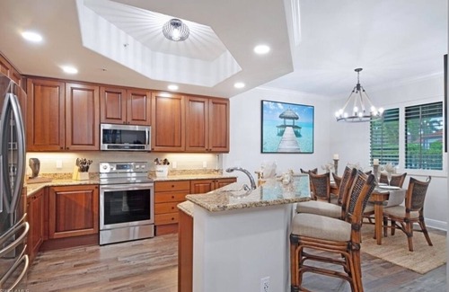 Royal Harbor Condominio | A resort property with plenty of amenities and close to downtown Naples