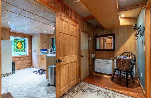 Sugar Grove Casa | A River Mist