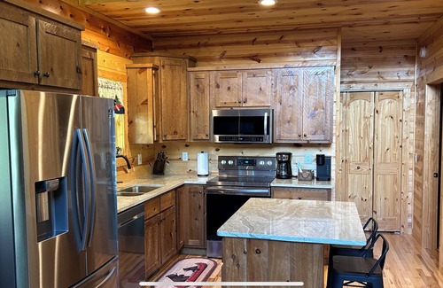 Murphy Cabina | A River Runs Through It! Riverfront relaxation on the Nottely River.