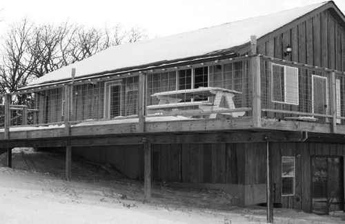 Cedar County Cabina | Una cabaña rústica con impresionantes Missouri River Valley Vistas