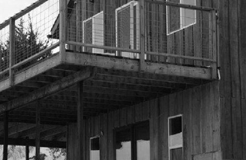 Cedar County Cabina | Una cabaña rústica con impresionantes Missouri River Valley Vistas