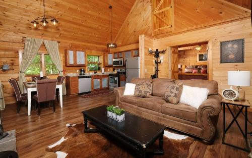 Gatlinburg - Pigeon Forge Villa | A Secret Romance