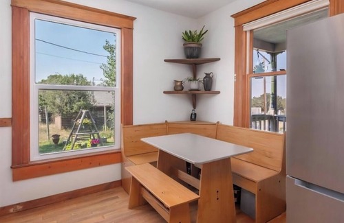 Crestone Casa | A Serene 4-Bedroom Mountain Haven