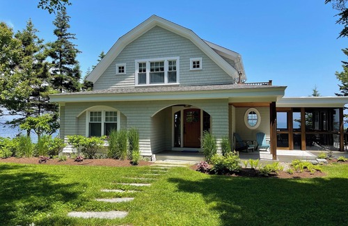 Newagen Casa | A SLICE OF HEAVEN | 4 Bed, 3 Bath