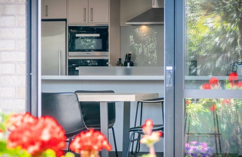 Mapua Casa | A spacious family home in the centre of Mapua, close to everything but at the end of a quiet road