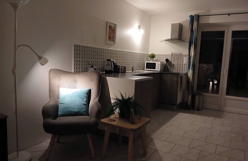 Loubezs-Bernac Casa | A spacious village house for two, a minutes walk from the local amenities!