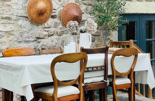 St Brides Cabaña | A special country house near the sea