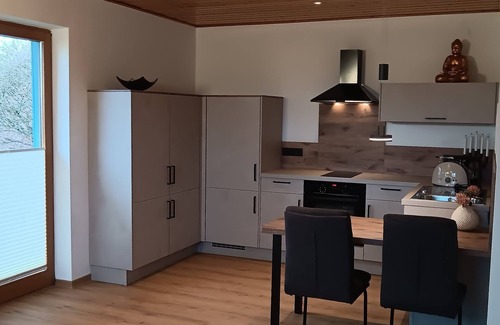 Alvern Casa | Una casa estudio en la hermosa naturaleza al borde del sur del brezo