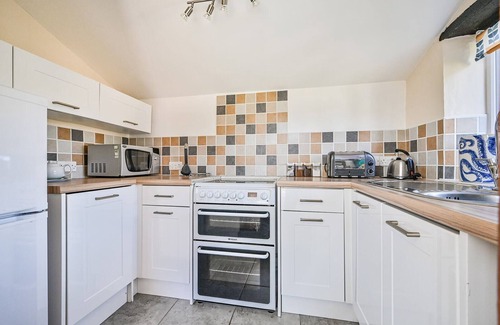 Liskeard Cabaña | A stunning, quiet, relaxing South East Cornwall getaway with a private pool