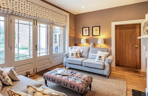 Alford Cabaña | 1 bedroom accommodation in Willoughby