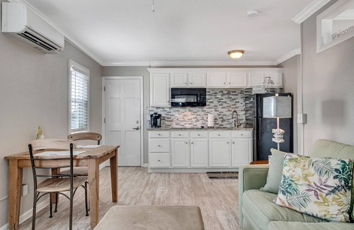 Flagler Beach Condominio | A tranquil seaside escape just steps to the beach