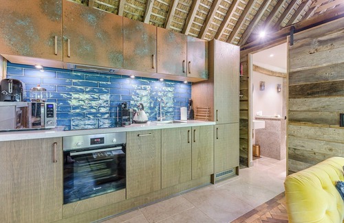 Smarden Cabaña | A very luxurious, one bedroom apartment in a stunning setting.